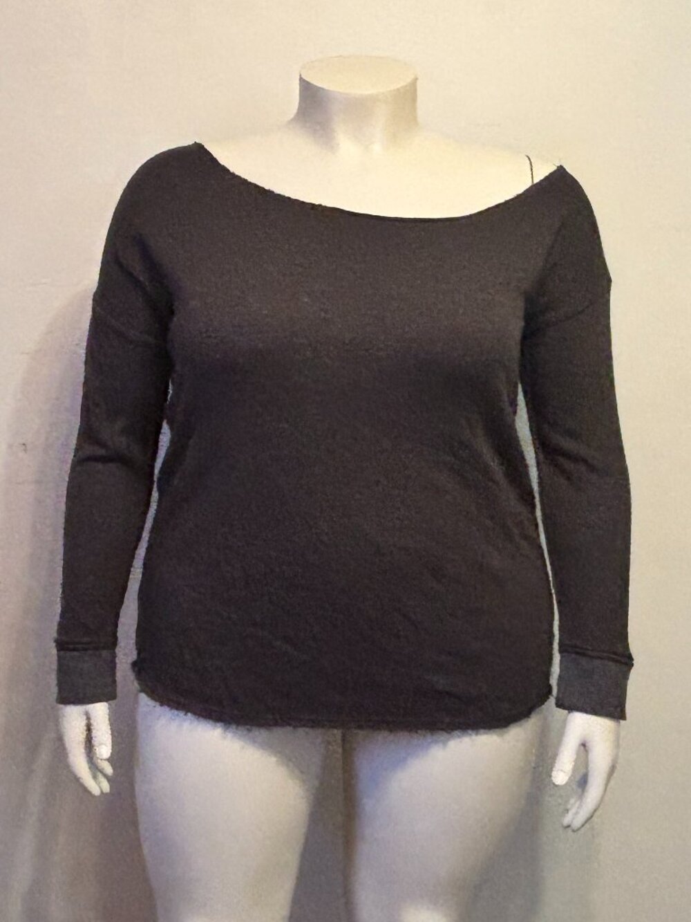 Torrid Charcoal Boatneck Off Shoulder Tunic Sweatshirt w/ Raw Hem No Tags